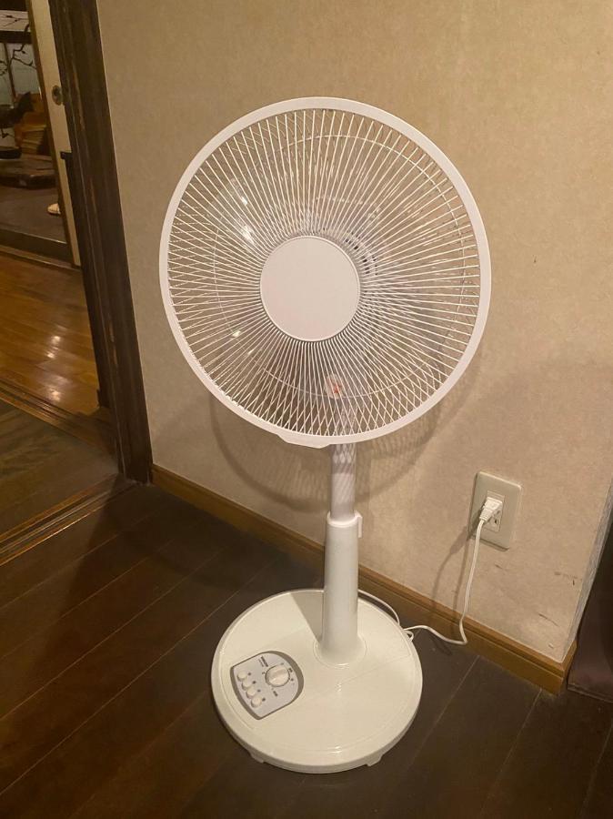 Guesthouse Omoya--全個室--囲炉裏のぬくもりと共にグループの絆を深める古民家宿でゆっくりとした時間を-6名部屋-6名部屋-8名部屋--最大20名-ペット同伴可は一室のみ- Matsuyama  Exterior photo