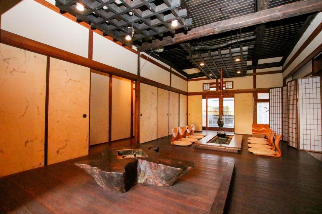 Guesthouse Omoya--全個室--囲炉裏のぬくもりと共にグループの絆を深める古民家宿でゆっくりとした時間を-6名部屋-6名部屋-8名部屋--最大20名-ペット同伴可は一室のみ- Matsuyama  Exterior photo