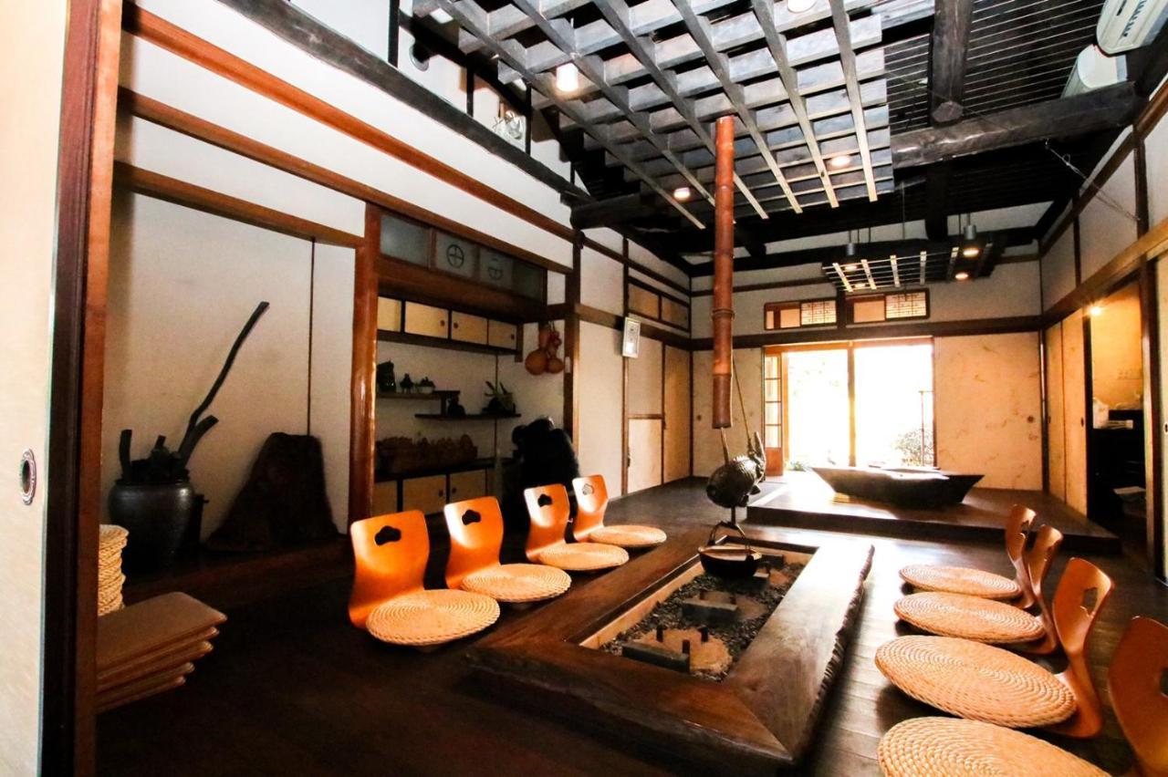 Guesthouse Omoya--全個室--囲炉裏のぬくもりと共にグループの絆を深める古民家宿でゆっくりとした時間を-6名部屋-6名部屋-8名部屋--最大20名-ペット同伴可は一室のみ- Matsuyama  Exterior photo